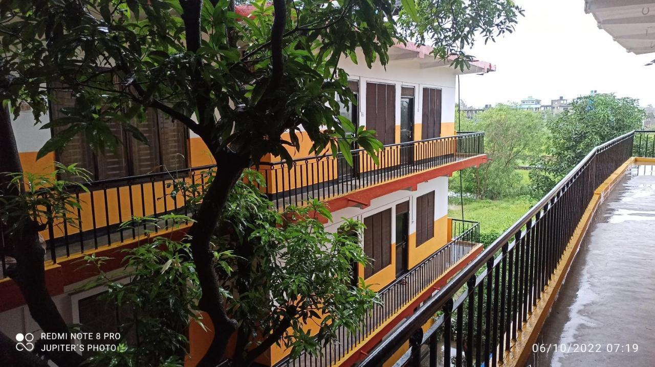 The Lumbini Village Lodge Extérieur photo